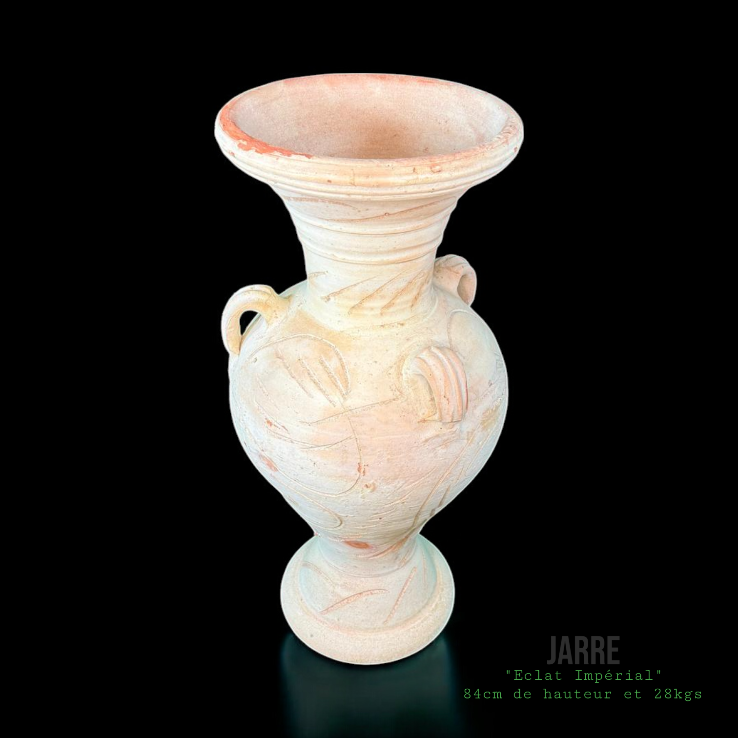 Jarre artisanale en terre cuite Éclat Impérial sur terrasse méditerranéenne