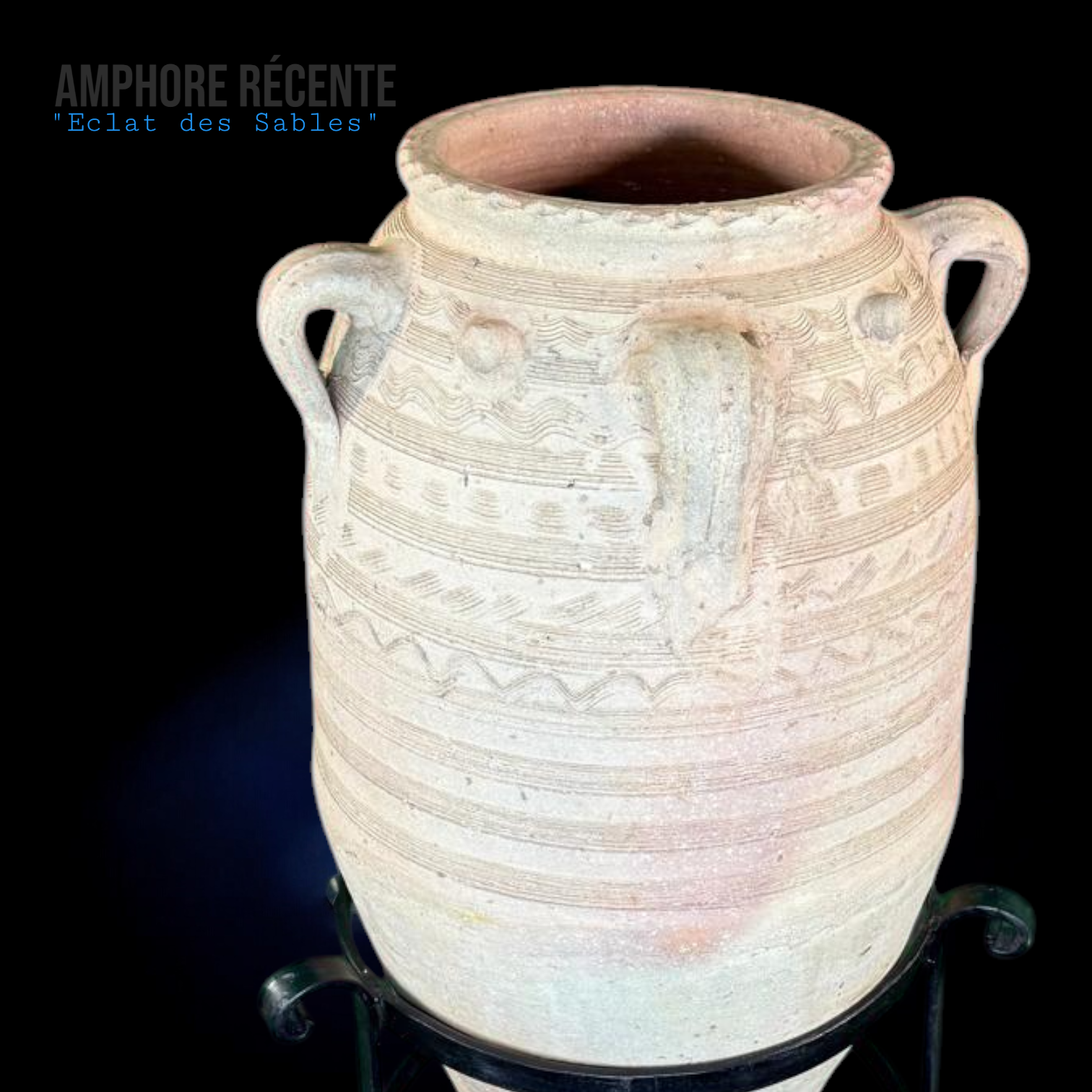 Amphore décorative haut de gamme Éclat des Sables avec support en fer forgé