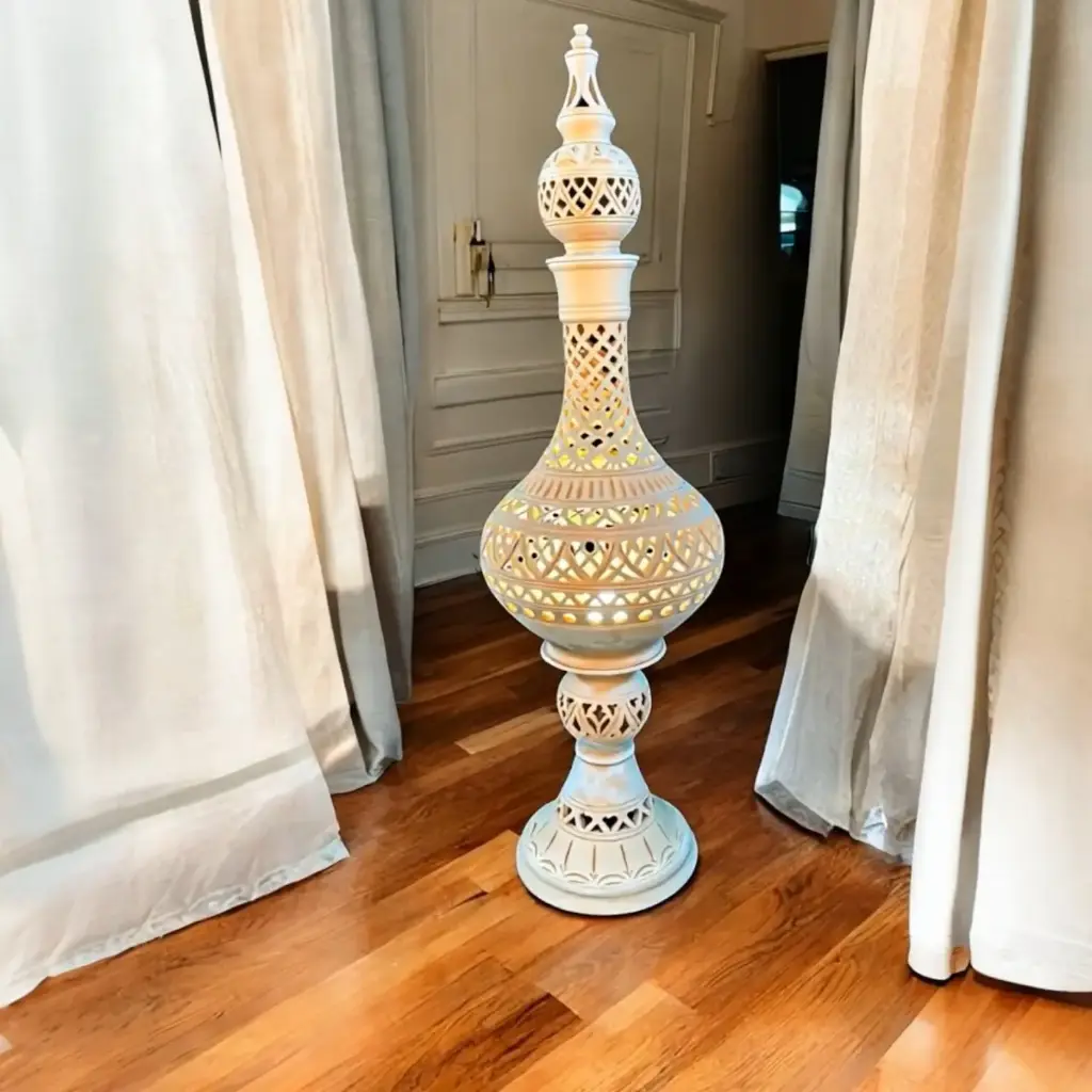 "Rose" handcrafted lamp