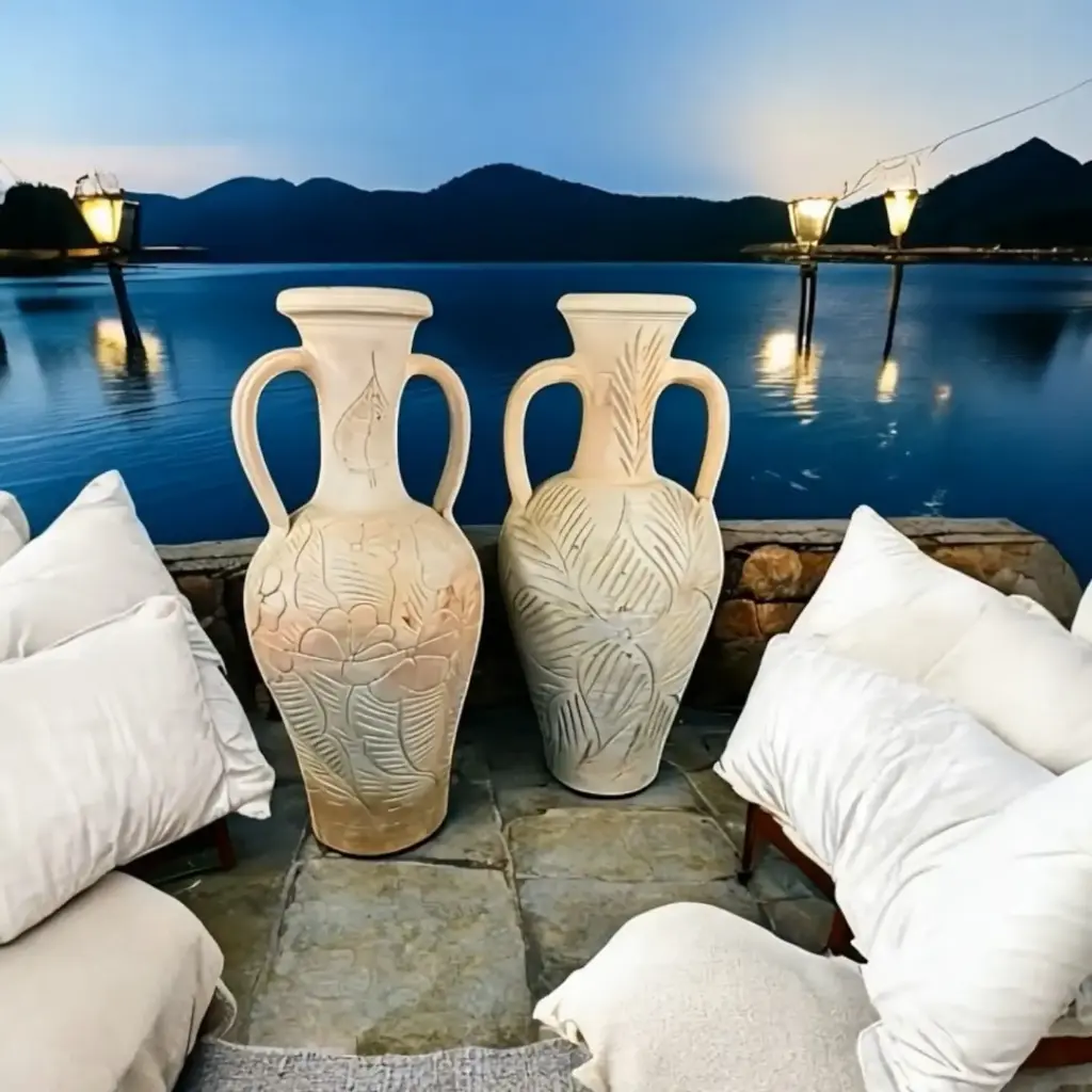 Imposing decorative terracotta jar “Glory of the Sands”